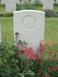 Albert Communal Cemetery Extension - Petermann, Wilfred Ferrier