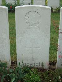 Albert Communal Cemetery Extension - Singleton, L J