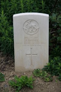 Albert Communal Cemetery Extension - Smith, J