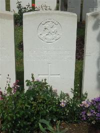 Albert Communal Cemetery Extension - Wheatcroft, T H