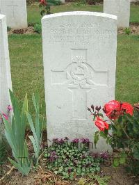 Auchonvillers Military Cemetery - Ashton, Harry Hamilton