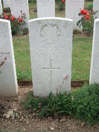 Auchonvillers Military Cemetery - Bickle, John