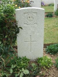 Auchonvillers Military Cemetery - Broom, Harold