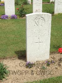 Auchonvillers Military Cemetery - Connor, George Parkinson