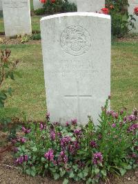 Auchonvillers Military Cemetery - Copland, L D