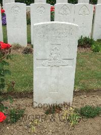 Auchonvillers Military Cemetery - Davey, W