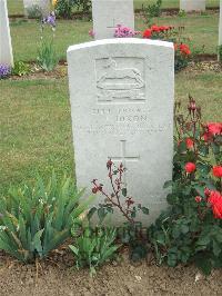 Auchonvillers Military Cemetery - Dixon, Joseph Edward