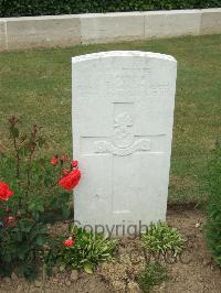 Auchonvillers Military Cemetery - Dunne, L