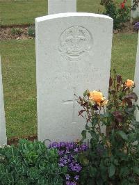 Auchonvillers Military Cemetery - Garland, William Henry