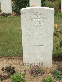 Auchonvillers Military Cemetery - Gibbon, Albert Jacob