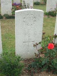 Auchonvillers Military Cemetery - Gibson, Walter