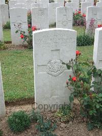 Auchonvillers Military Cemetery - Hamilton, James Leys