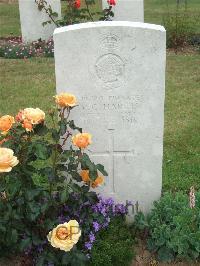 Auchonvillers Military Cemetery - Harris, P C