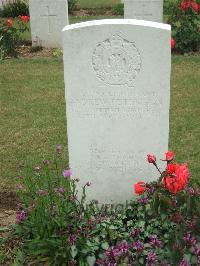 Auchonvillers Military Cemetery - Hay, Andrew Peter