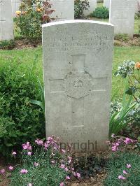 Auchonvillers Military Cemetery - Hibbert, William James