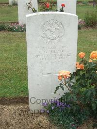 Auchonvillers Military Cemetery - Hilder, E G