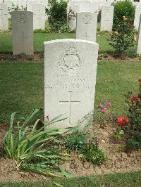 Auchonvillers Military Cemetery - Holliss, Alfred John