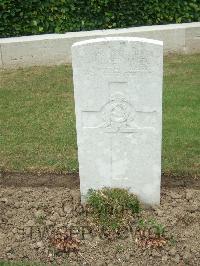 Auchonvillers Military Cemetery - Isherwood, W