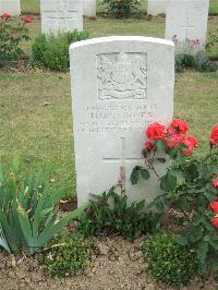 Auchonvillers Military Cemetery - Jones, Harry