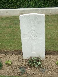 Auchonvillers Military Cemetery - Kelly, E