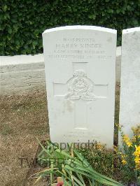 Auchonvillers Military Cemetery - Kinder, Harry