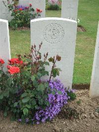 Auchonvillers Military Cemetery - Lawson, Alexander