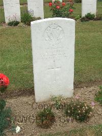 Auchonvillers Military Cemetery - Lynas, A J