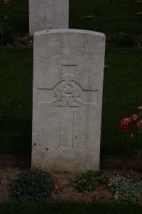 Auchonvillers Military Cemetery - Manley, Vernon John