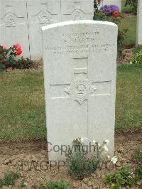 Auchonvillers Military Cemetery - Martin, Frederick