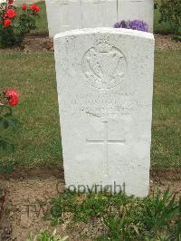 Auchonvillers Military Cemetery - Montgomery, H