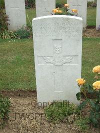 Auchonvillers Military Cemetery - Moses, James