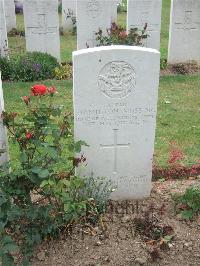 Auchonvillers Military Cemetery - Moss, Hamilton