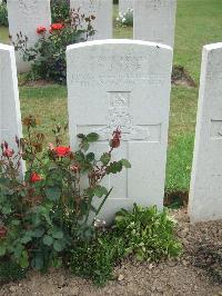 Auchonvillers Military Cemetery - Pace, Thomas Johnson