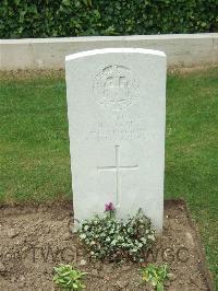 Auchonvillers Military Cemetery - Peck, Henry James