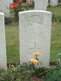 Auchonvillers Military Cemetery - Perran, William C