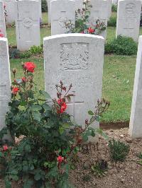 Auchonvillers Military Cemetery - Redfern, Richard Harold