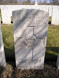 Auchonvillers Military Cemetery - Robertson, Harry Bryden