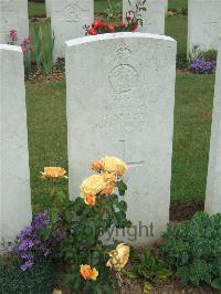 Auchonvillers Military Cemetery - Spicer, H