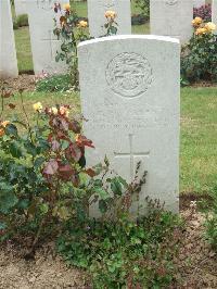 Auchonvillers Military Cemetery - Tarrant, George William