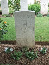 Auchonvillers Military Cemetery - Turley, Thomas