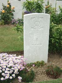 Auchonvillers Military Cemetery - Tuthill, John G.