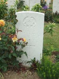 Auchonvillers Military Cemetery - Walker, Percy Edward