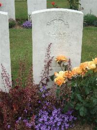 Auchonvillers Military Cemetery - Walton, Robert