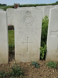 Bagneux British Cemetery Gezaincourt - Arnot, John Sturrock