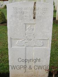 Bagneux British Cemetery Gezaincourt - Aston, Joseph