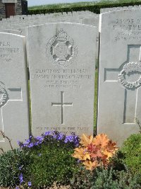 Bagneux British Cemetery Gezaincourt - Austin, Edward Morrison