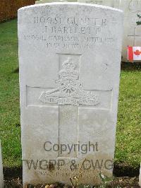 Bagneux British Cemetery Gezaincourt - Bartlett, John