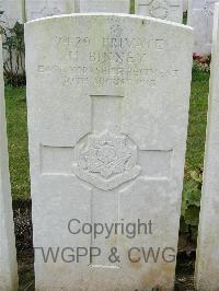 Bagneux British Cemetery Gezaincourt - Binney, H