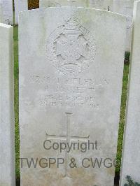 Bagneux British Cemetery Gezaincourt - Boskett, Reginald