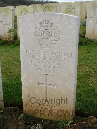 Bagneux British Cemetery Gezaincourt - Bovet, William